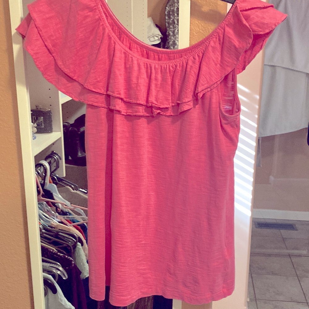 Never been worn Lilly Pulitzer cute pink shirt for summer size small